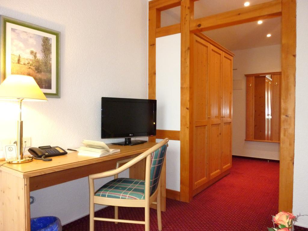 Landhaus Mueritzgarten Hotel Garni Röbel Camera foto
