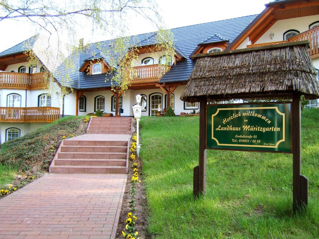 Landhaus Mueritzgarten Hotel Garni Röbel Esterno foto